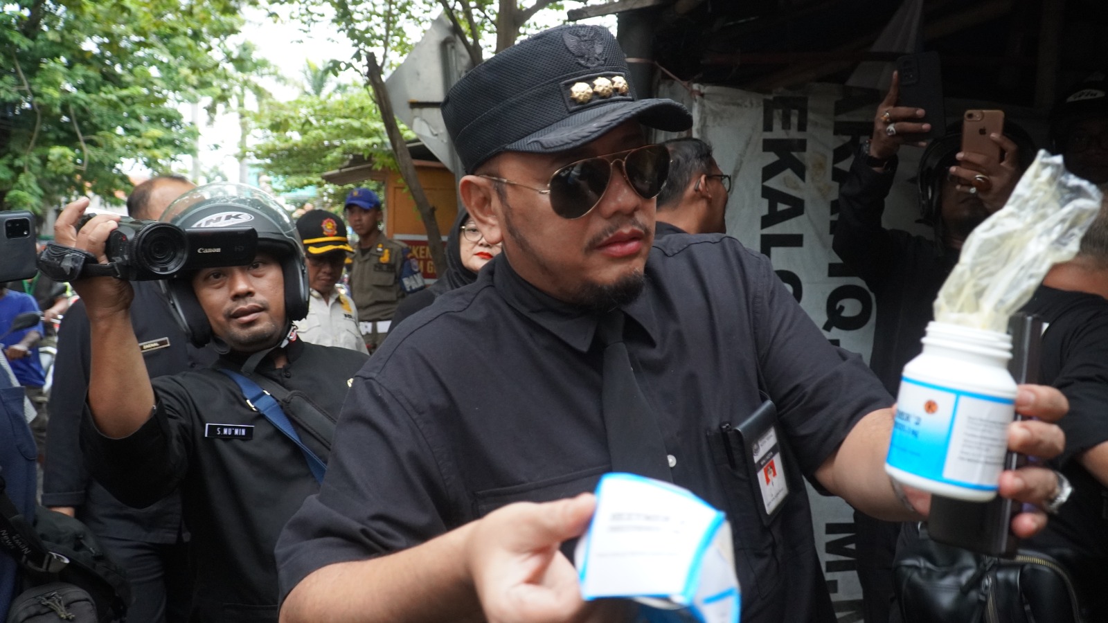 Bahayakan Generasi Muda, Dedy Yon Bongkar Praktik Jual Obat Keras Tanpa Resep 1 IMG 20260327 WA0039