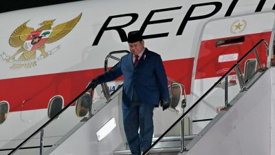 Kunjungan Presiden Prabowo Subianto ke Tokyo awal April ini bukan sekedar kunjungan kehormatan diplomasi biasa atau sekedar seremoni “kulon newun” pemimpin baru. Ini bukan merupakan hal yang baru dalam kemitraan ini, Indonesia-Japan Maritime Forum (IJMF) yang di luncurkan sejak 2016 menjadi wadah rutin bagi kedua negara dalam membahas isyu sensitive dan strategis