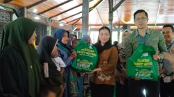 Percepat Penurunan Stunting, Indomaret Salurkan 250 Paket Nutrisi dan Sembako di Brebes