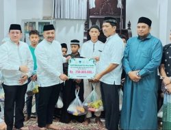 Safari Ramadhan di Langsa, Kasatpol PP dan WH Aceh Serahkan Santunan Anak Yatim   