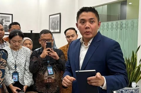 Sekretaris Kabinet (Seskab) Teddy Indra Wijaya buka suara mengenai penggeledahan Kantor Kementerian PU oleh Kejaksaan Tinggi (Kejati) Jakarta. 