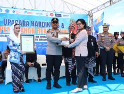 Pecahkan Rekor MURI, 59.410 Pelajar Brebes Deklarasi Tertib Lalu Lintas