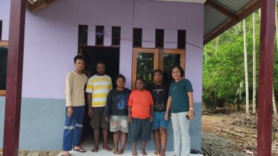 Bahagia Lomon Monei, Buruh Harian di Nabire Akhirnya Miliki Rumah Baru Hibahan Perusahaan 13 IMG 20260530 WA0000 2