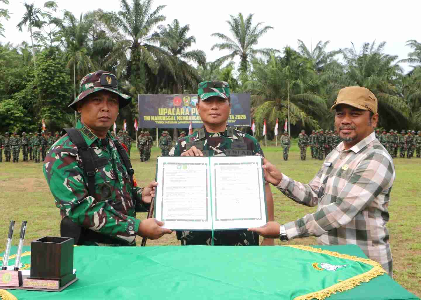 TMMD Ke-128 Kodim 0104/Atim Berakhir, Irdam IM Pimpin Upacara Penutupan di Alue Canang 1 IMG 20260521 155453