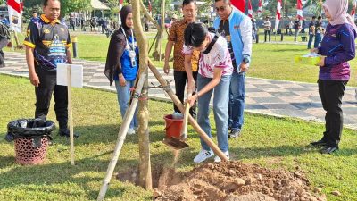 Beda dari Biasanya: Turnamen E‑Sport Kapolda Jateng Cup 2026 di Karanganyar Dibuka dengan Gerakan Menanam Pohon 3 IMG 20260621 WA0022
