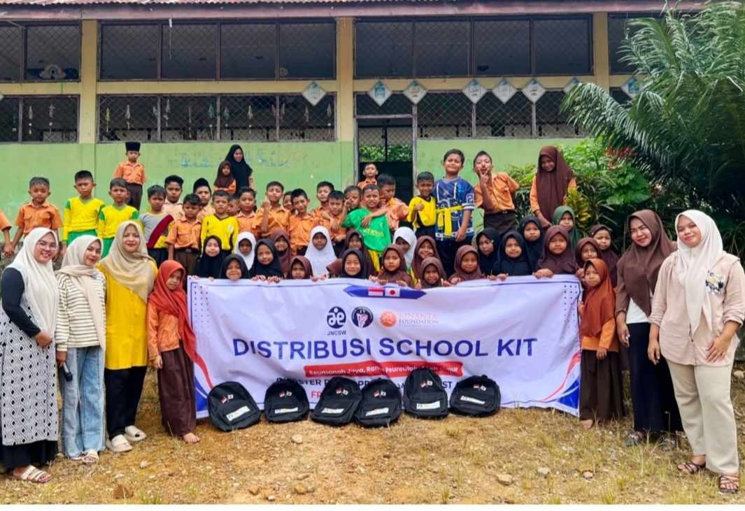 Kinantan Foundation Salurkan 400 Paket School Kit di Empat SD Aceh Timur 3 IMG 20260720 004143