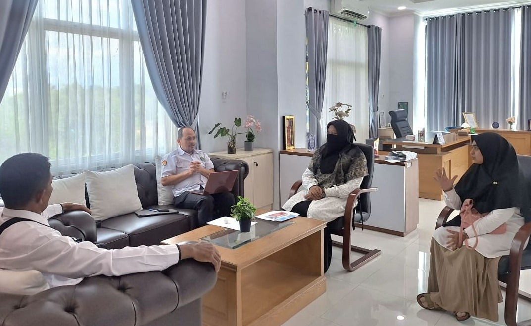 Direktur Pascasarjana UIN Sultanah Nahrasiyah Terima Calon Mahasiswa, Berikan Informasi Perkuliahan 1 1000879783 3