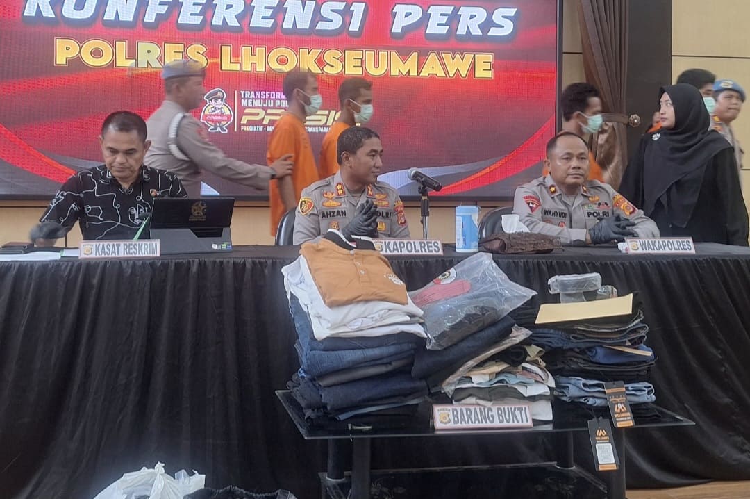 Polisi Bongkar Pencurian Ratusan Pakaian di Gudang Astro Lhokseumawe, 4 Pria Diamankan 1 1000896631 1