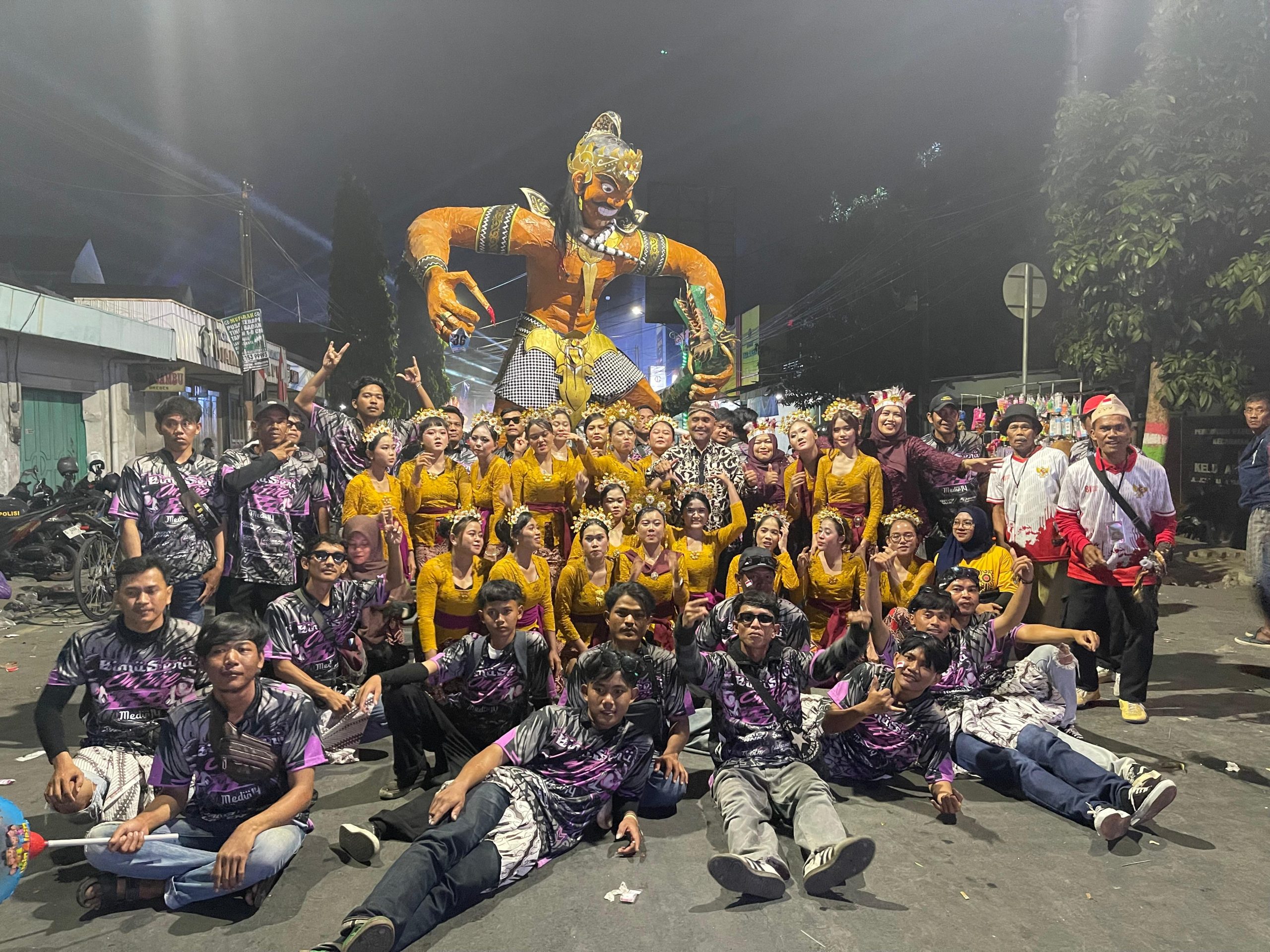 Ogoh-ogoh Bima Sena Karya Mandiri Warga RW 05 Kemurang Kulon Dukuh Lombang Tampil Memukau di Brebes Culture Festival 2026 1 IMG 20260830 WA0053 scaled