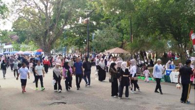 Makin Diminati, Ribuan Warga Ikuti CFD sebagai Tempat Rekreasi dan Nikmati UMKM 9 IMG 20260809 135613