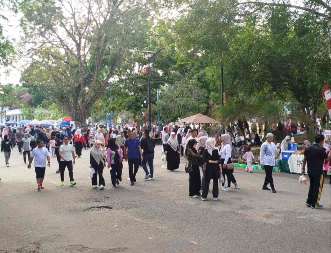Makin Diminati, Ribuan Warga Ikuti CFD sebagai Tempat Rekreasi dan Nikmati UMKM 1 IMG 20260809 135613