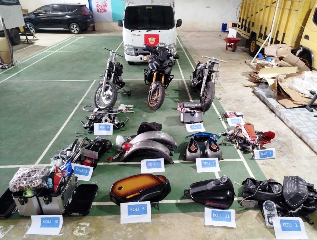 Bea Cukai Langsa Amankan 3 Moge dan Sparepart Ilegal Bernilai Miliaran di Tol Medan 2 IMG 20260811 124224