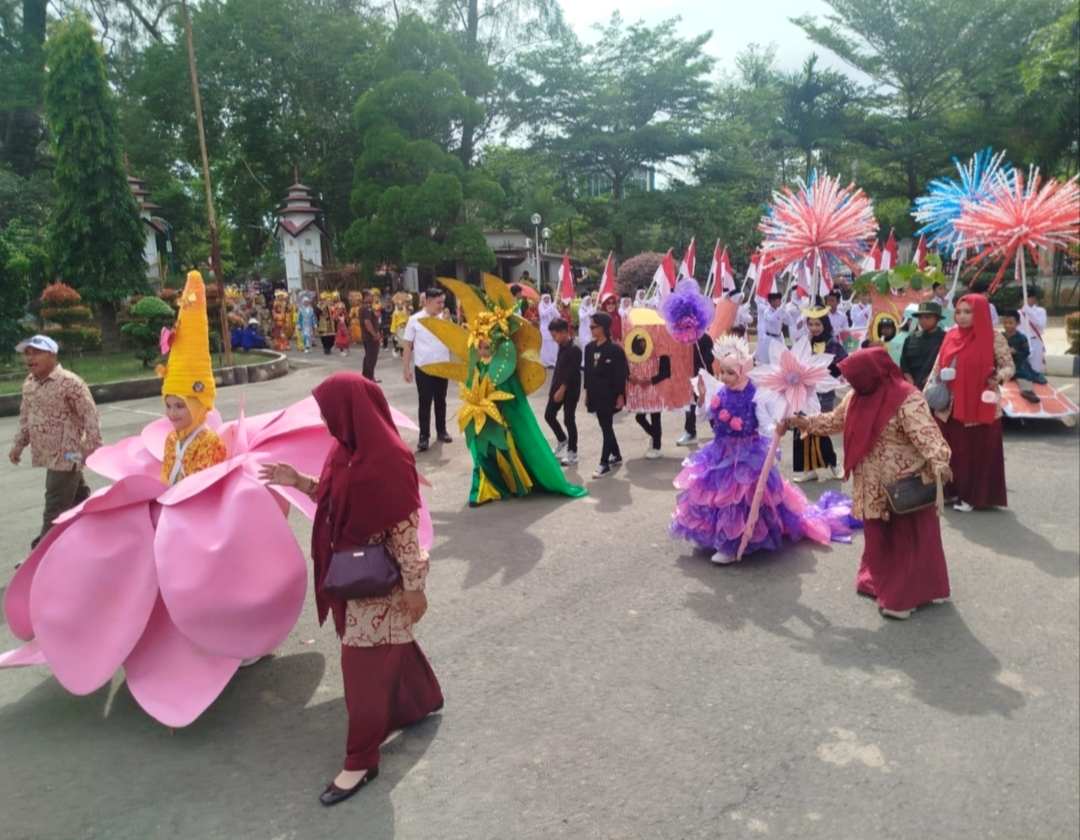 Potret Ragam Budaya 10.000 Peserta Pawai Peringatan HUT RI Ke-81 di Kota Langsa 7 IMG 20260819 151446