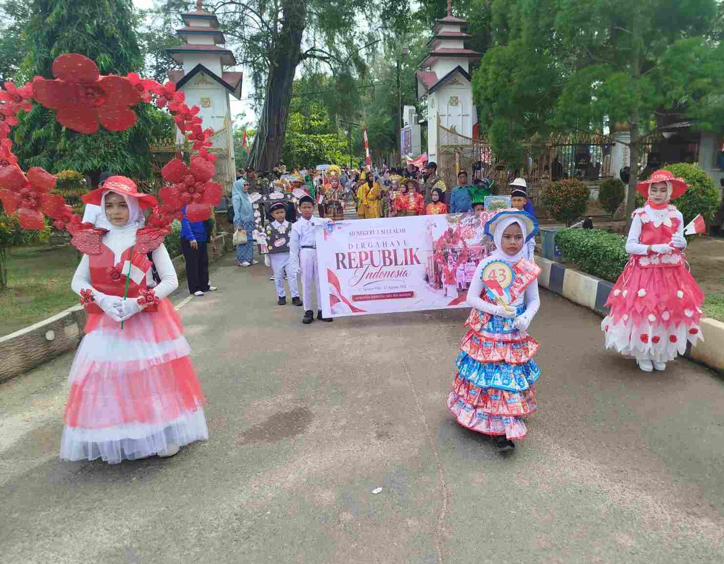 Potret Ragam Budaya 10.000 Peserta Pawai Peringatan HUT RI Ke-81 di Kota Langsa 10 IMG 20260819 151840