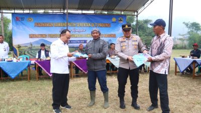 Dukung Swasembada Bawang Putih, Polres Brebes dan Dinas Pertanian Gelar Penanaman Serentak di Sirampog 9 IMG 20260819 211010
