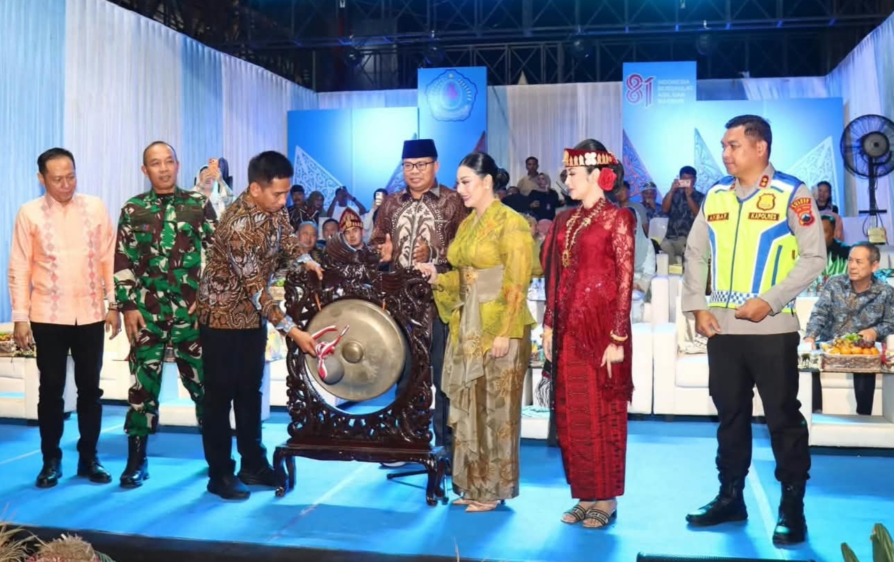 Lautan Manusia Padati Brebes Culture Festival 2026, Wamendagri Tekankan Kebudayaan sebagai Pilar Pembangunan Daerah 1 IMG 20260830 075200