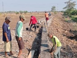 Sinergi Shanty Alda – PLN Peduli: Wujudkan Aspirasi Warga, Bangun Talud Penahan Luapan Air Sungai Soga