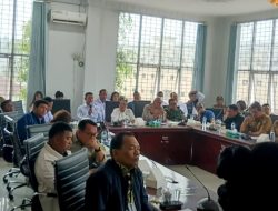 Diduga RDP Keracunan Massal MBG dan Jadwal Pertemuan Wartawan dengan Bupati Karo Sengaja Dibenturkan, Ada Apa!