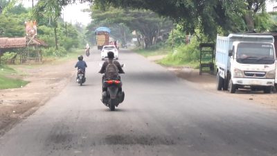 Baru Diaspal Juli 2026, Jalan Elak Mulai Rusak Lagi, Cekli Belum Beri Tanggapan 9 IMG 20261013 WA0000