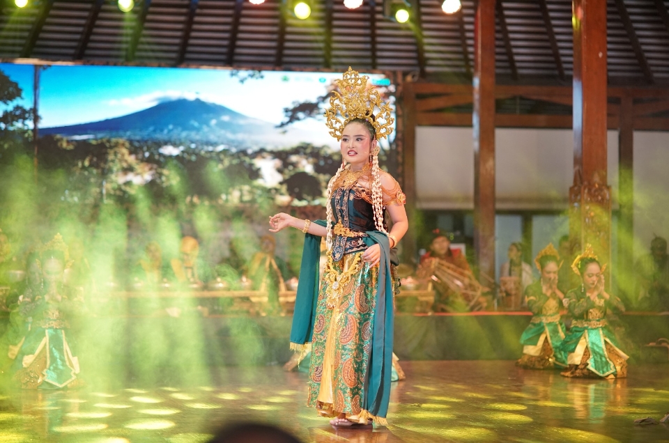 Angkat Legenda Nyi Rantan Sari, Duta Seni Brebes Tampil Megah di Anjungan Jawa Tengah TMII 1 IMG 20261005 182636