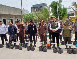 98 Tahun Hari Sumpah Pemuda: Kejaksaan‑ASLINMAS Brebes Bagikan Bibit Cabai Perkuat Ketahanan Pangan